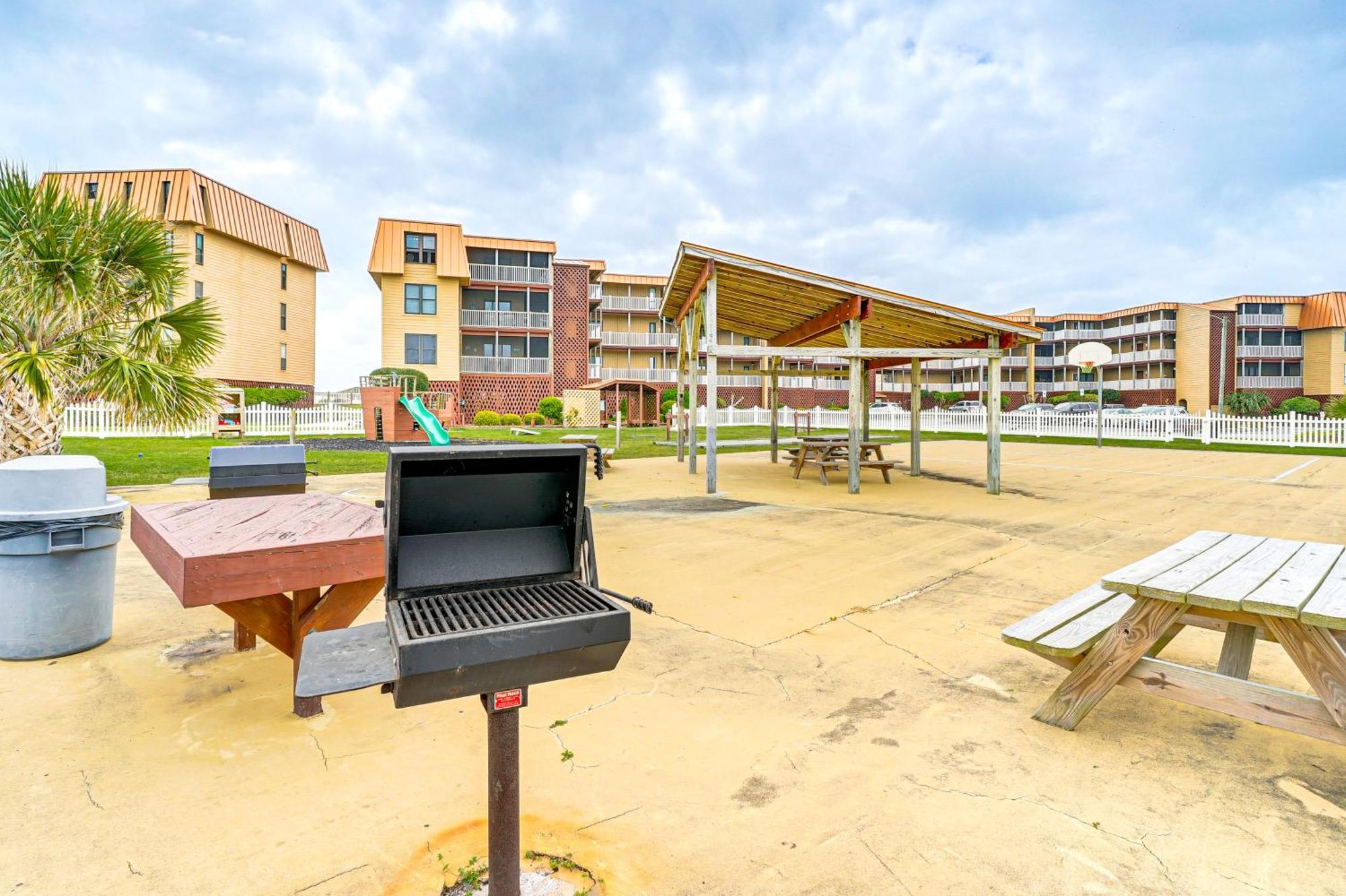 Airy Oceanfront Condo Beach Views And Pool Access! North Topsail Beach Kültér fotó